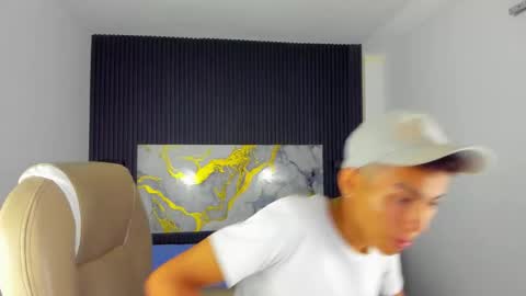 TAYLER online show from January 10, 5:02 am