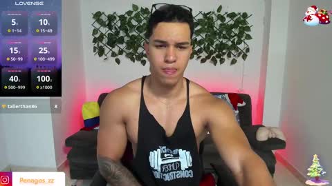 Snapshot of taylor_johnn chatting on December 31, 9:28 pm Penagos zz    online show from December 31, 9:28 pm