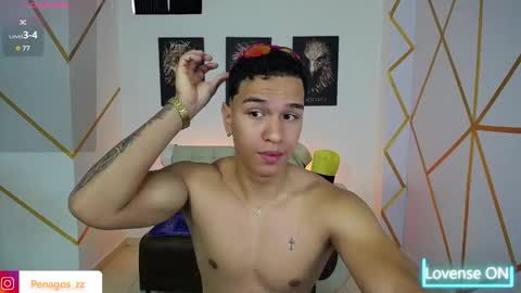 Snapshot of taylor_johnn chatting on February 12, 4:22 pm Penagos zz    online show from February 12, 4:22 pm