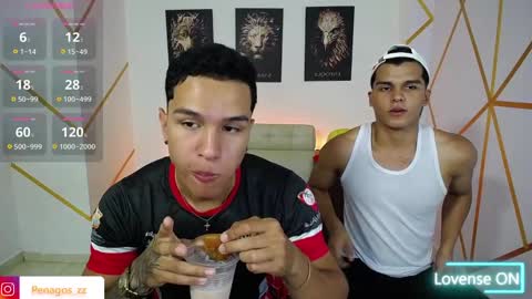 Snapshot of taylor_johnn chatting on February 9, 8:13 pm Penagos zz    online show from February 9, 8:13 pm