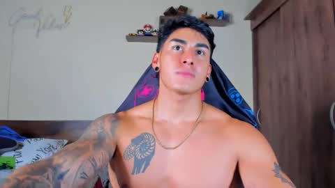 taylor_mclane1 online show from February 2, 7:43 pm