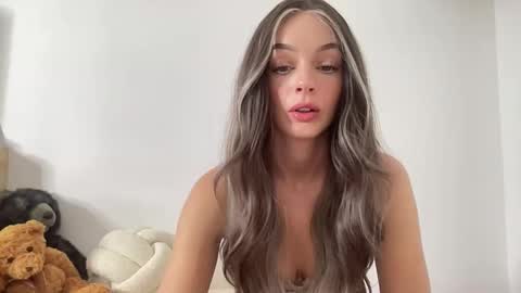 Taylor online show from December 2, 7:40 am