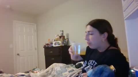 taylorslay online show from May 6, 12:49 am