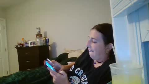 taylorslay online show from May 22, 2:40 am