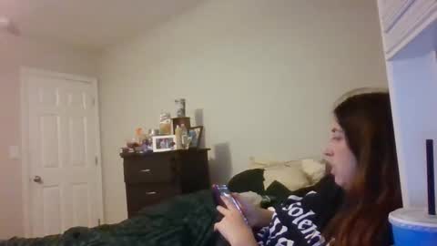 taylorslay online show from May 8, 1:44 am