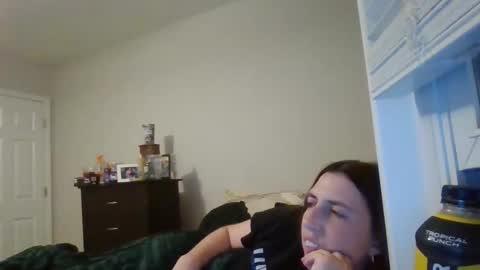 taylorslay online show from May 18, 4:07 am