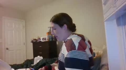 taylorslay online show from May 31, 2:10 am
