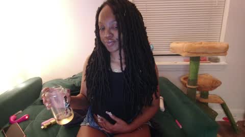 Taylor online show from April 4, 4:30 am