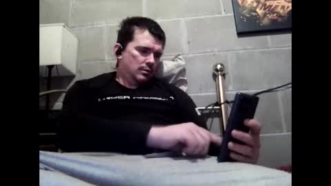 tbaxter95187 online show from March 1, 9:52 pm