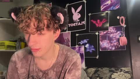 Alice     online show from March 12, 8:34 pm