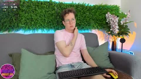 Teddy online show from November 30, 8:10 am