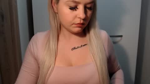 Teeyara  online show from February 9, 4:54 pm