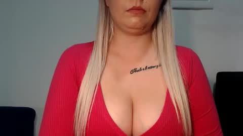 Teeyara  online show from October 1, 6:18 pm