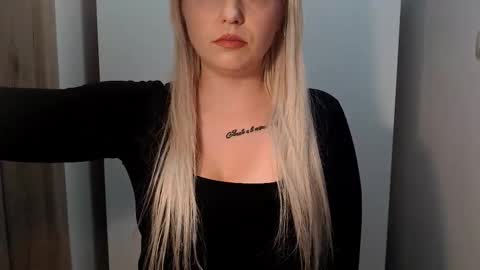 Teeyara  online show from February 1, 3:31 pm