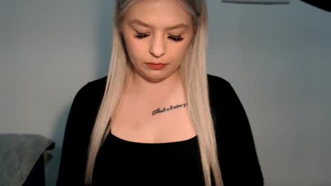 Teeyara  online show from February 26, 9:12 am