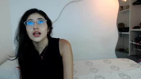 tefanny_and_alexbf online show from April 28, 12:19 am
