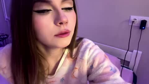 teganmeade online show from April 17, 9:50 pm