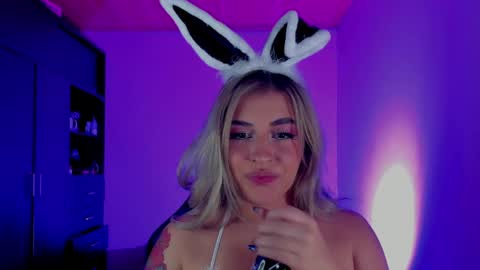 Sara online show from April 5, 6:21 am