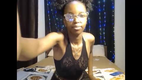 Snapshot of tempting_vibe chatting on September 12, 2:24 am tempting_vibe online show from September 12, 2:24 am