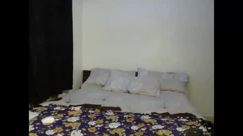 tempting_vibe online show from March 28, 8:10 pm