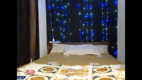 Snapshot of tempting_vibe chatting on September 16, 1:18 am tempting_vibe online show from September 16, 1:18 am