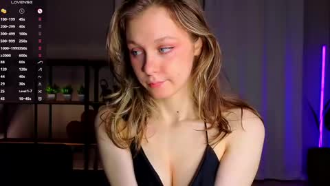 Hey Im Aneta  online show from May 17, 6:17 pm