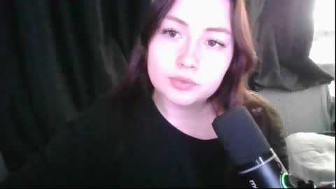 tendre_amelia online show from May 12, 1:42 pm