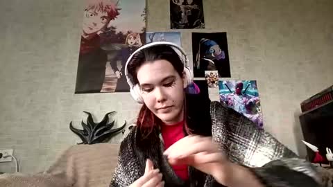 Alice online show from April 25, 1:41 pm