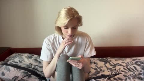 Anna online show from February 27, 5:11 am