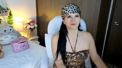 Emily online show from April 9, 4:23 pm