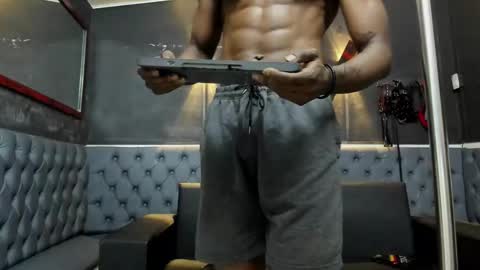 terranze_z online show from March 8, 2:04 am