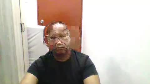 yours online show from April 15, 11:35 am