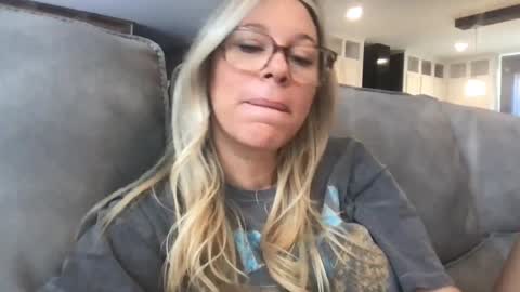 Daphne Summers online show from September 9, 5:46 pm