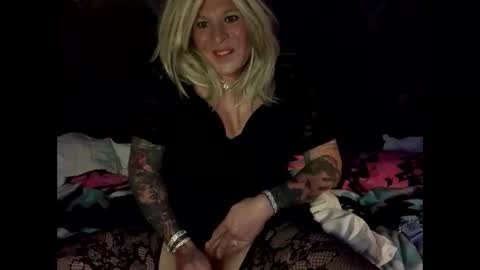 Hotthicktgirlblonde online show from September 30, 1:16 am