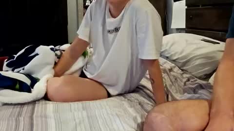 Thatbrunettemilf online show from December 23, 3:23 am