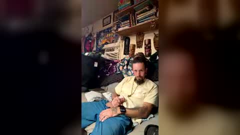 thatguylobz online show from August 1, 11:34 am