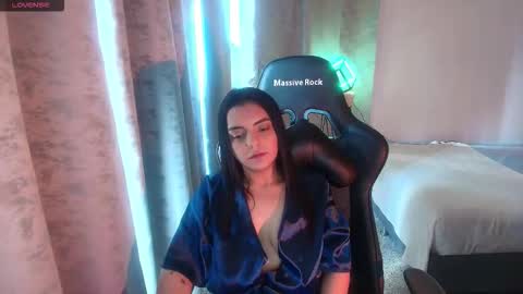 Paola online show from November 4, 6:42 pm