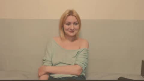 Eva online show from May 20, 11:11 pm