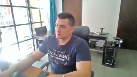 the_dark_knive_ online show from October 5, 6:15 pm