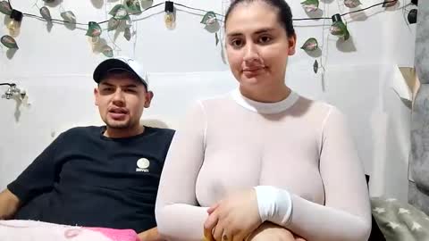 Sofa y Andres  online show from January 9, 2:39 am