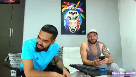 SCOTT  THEO  KAMERON  GENDERSON online show from February 11, 12:17 am