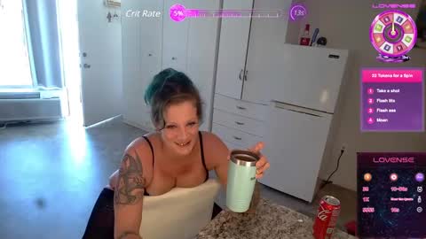 lina luna online show from December 19, 6:23 pm