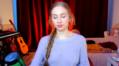 Ally    STREAMING ON TWITCH NOW Check my Twitter for updates online show from May 18, 3:05 am