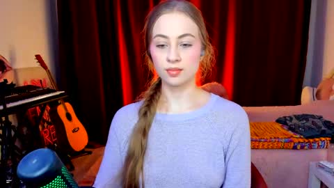 Ally    STREAMING ON TWITCH NOW Check my Twitter for updates online show from May 6, 7:20 pm
