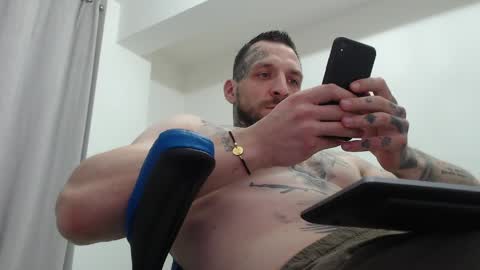 John online show from April 16, 8:31 pm