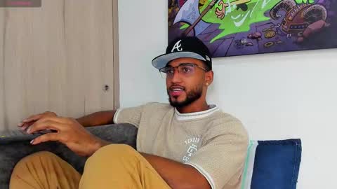 theblack_frank online show from December 4, 1:44 pm