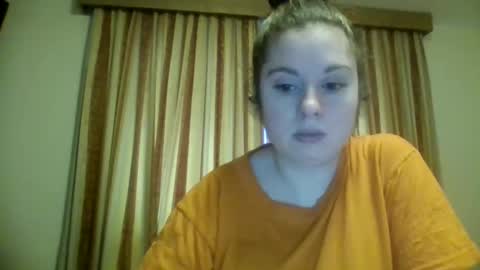 Snapshot of theblackdiamond194588 chatting on December 5, 1:11 pm raissa online show from December 5, 1:11 pm