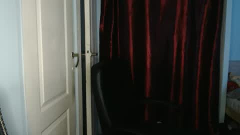 Snapshot of theblackdiamond194588 chatting on October 4, 6:28 pm raissa online show from October 4, 6:28 pm