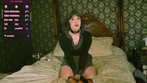 Joan online show from March 8, 8:02 pm