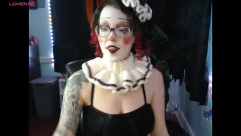 thedaisymoon online show from October 19, 3:11 am